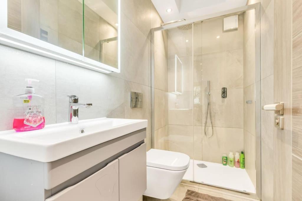 Wow Abbey Road Apartment - Sleeps Up To 8 伦敦 外观 照片